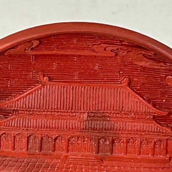 Vintage small Chinese cinnabar lacquer plate with stand. - Picture 3 of 8